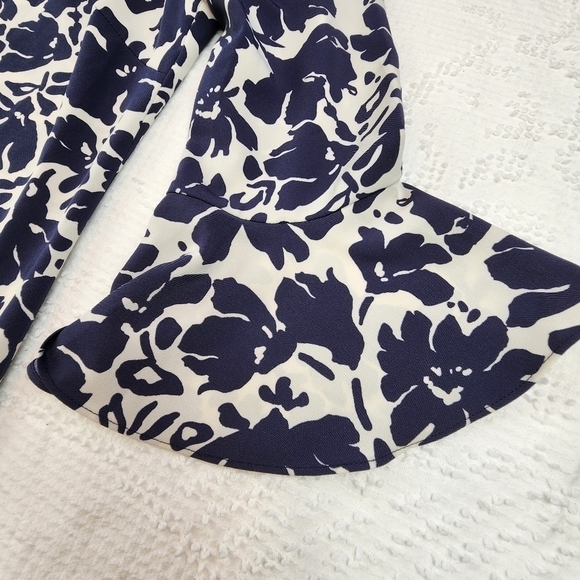 Zara Blue and White Floral Bell Sleeve Dress Size Small - Picture 3 of 9